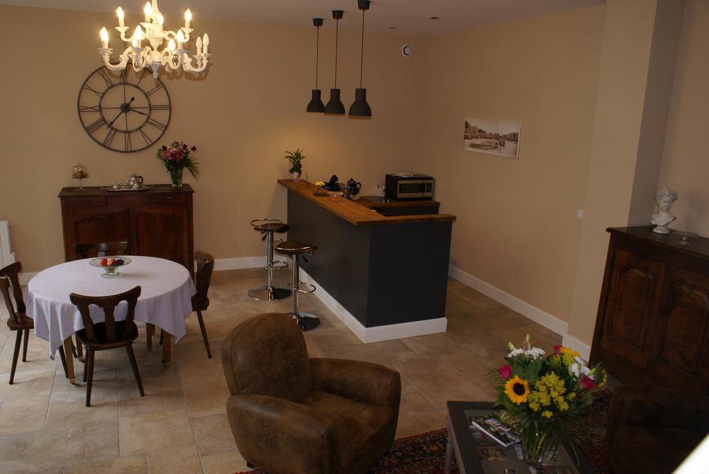 La Cour Des Carmes Bed & Breakfast Arras Luaran gambar