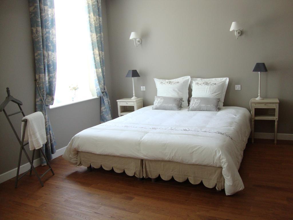 La Cour Des Carmes Bed & Breakfast Arras Bilik gambar