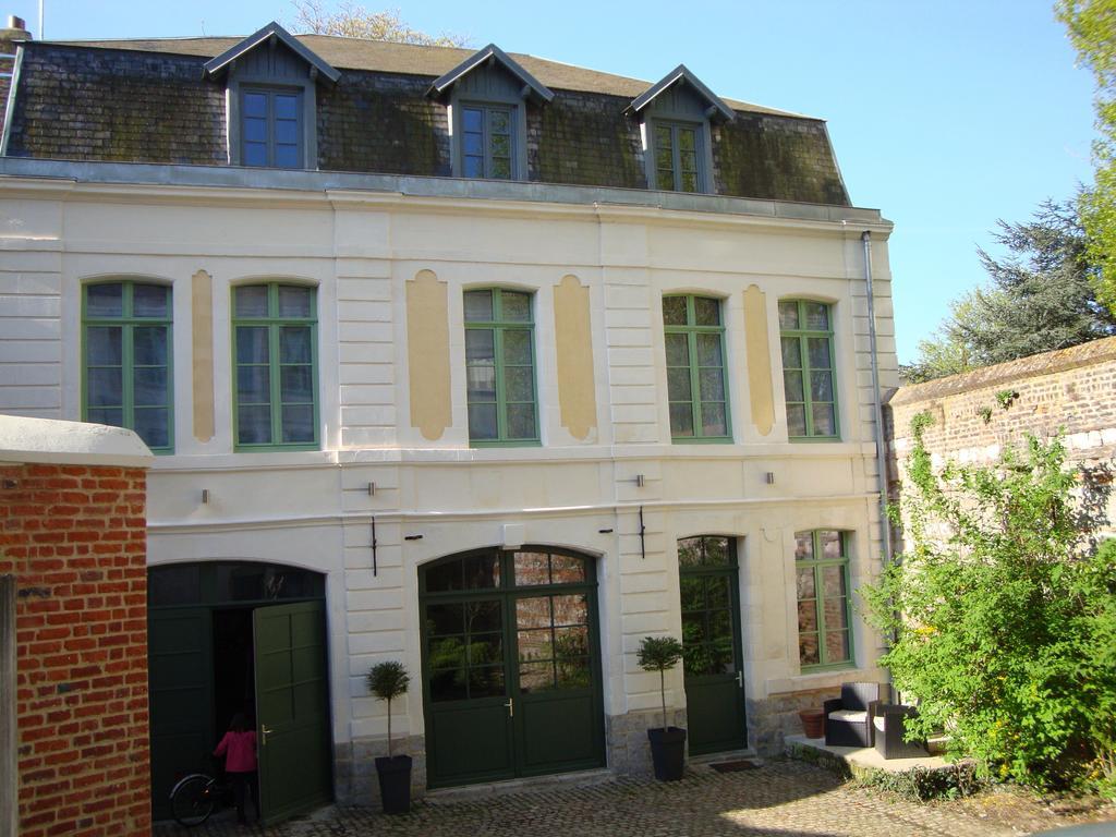 La Cour Des Carmes Bed & Breakfast Arras Luaran gambar