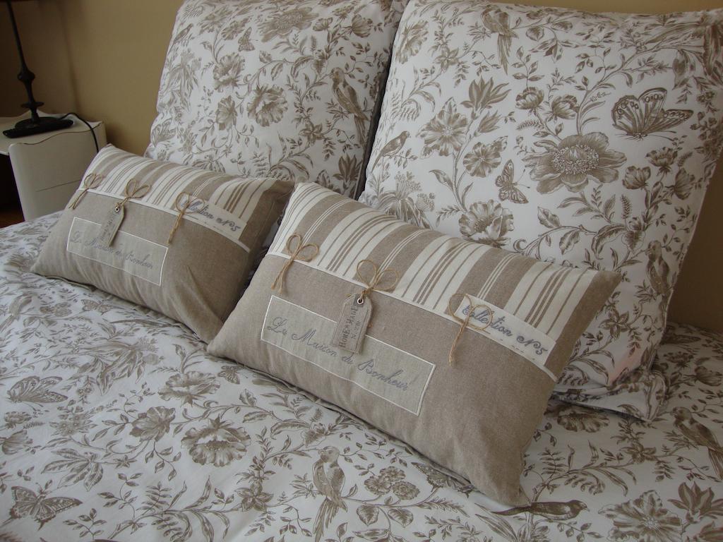 La Cour Des Carmes Bed & Breakfast Arras Bilik gambar