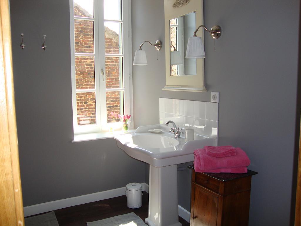 La Cour Des Carmes Bed & Breakfast Arras Bilik gambar